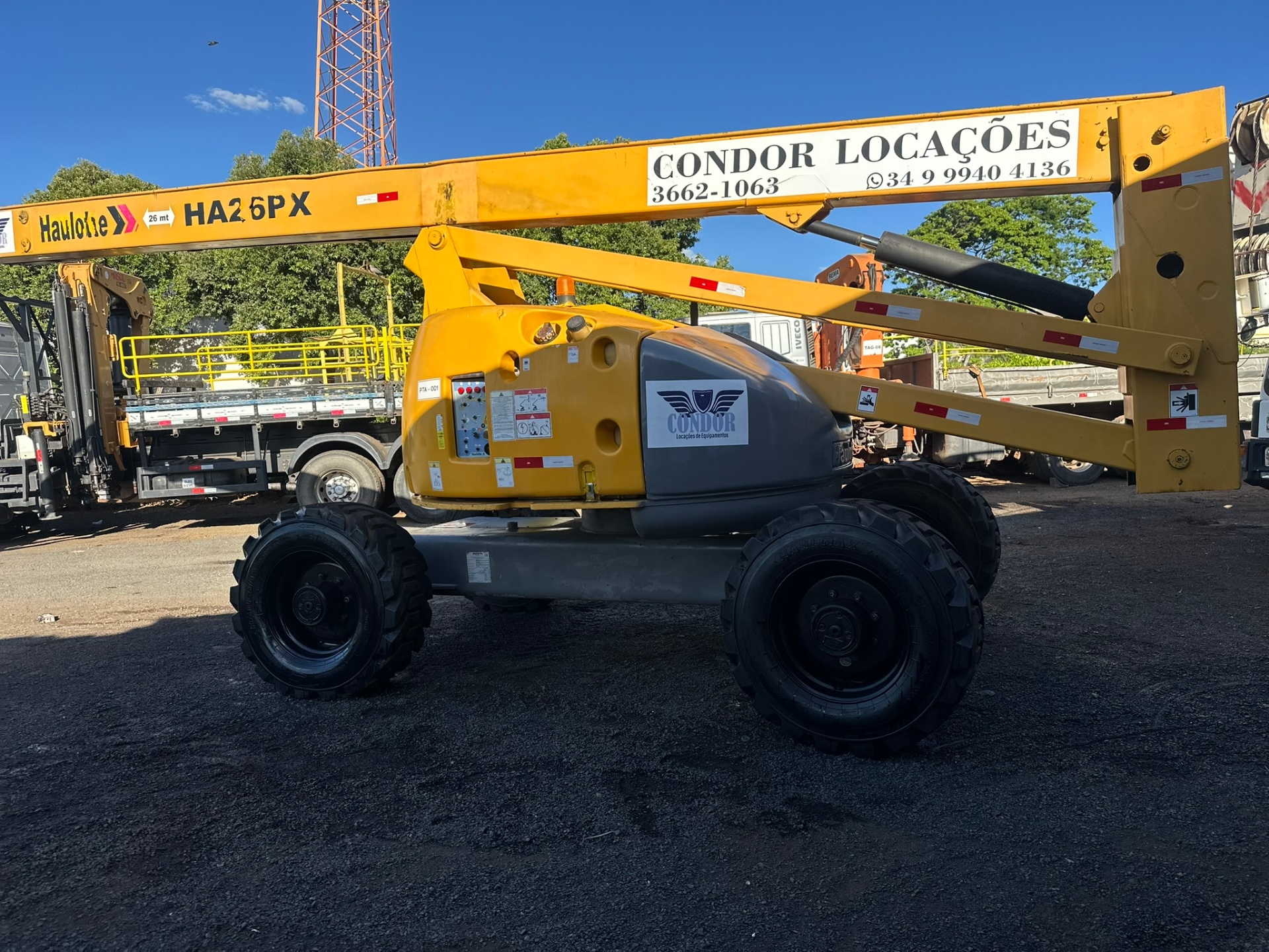 Plataforma elevatoria 25m